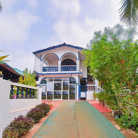 Oyo Royal Castle Near Baga Beach Bagian luar foto